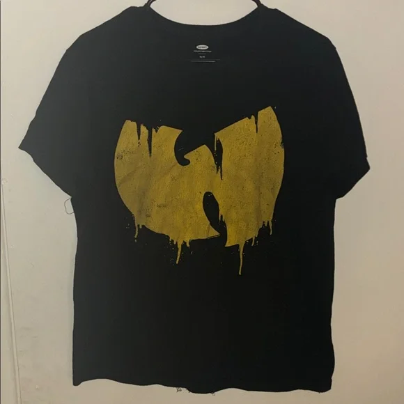 Old Navy - Black Graphic Tee with Yellow Wu-Tang Logo - Picture 1 of 4